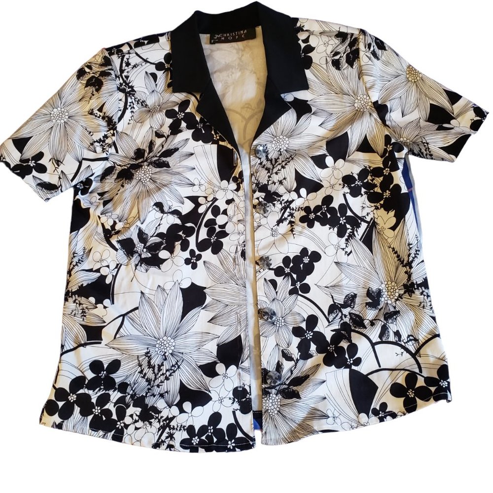 Christina Hope Petitie Short Sleeve Shirt  Possible Vintage Size 4 New with tags